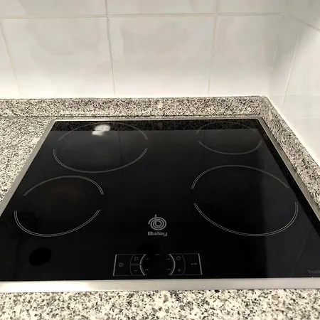 Sunlit Isle - Heated Pool, Fibre Net, Cristianos 公寓