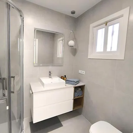 Appartamento Sunlit Isle - Heated Pool, Fibre Net, Cristianos