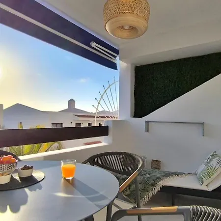 Sunlit Isle - Heated Pool, Fibre Net, Cristianos Lejlighed Los Cristianos (Tenerife)