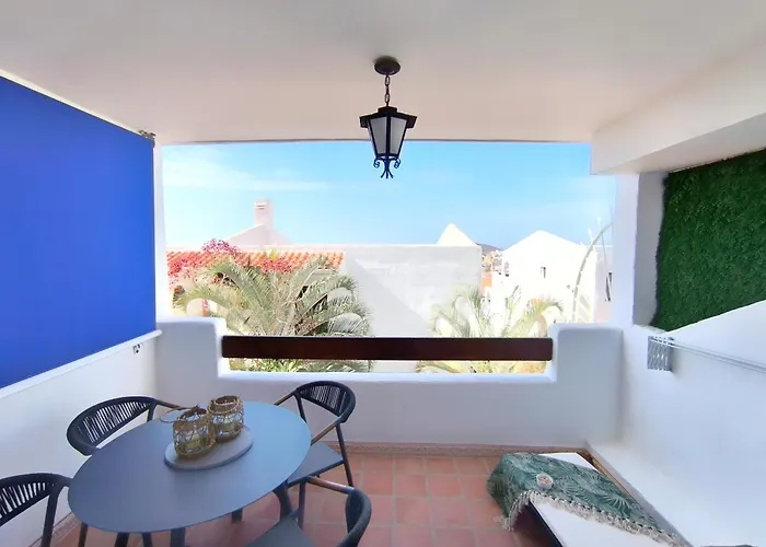 Sunlit Isle - Heated Pool, Fibre Net, Cristianos Apartmán